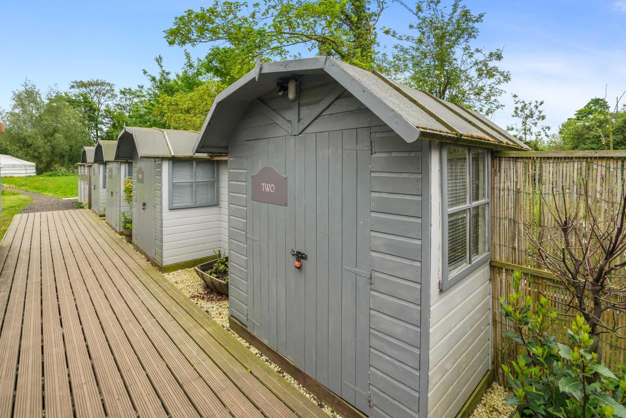 Hotel Glamp And Tipple Ltd Great Ellingham Exterior foto